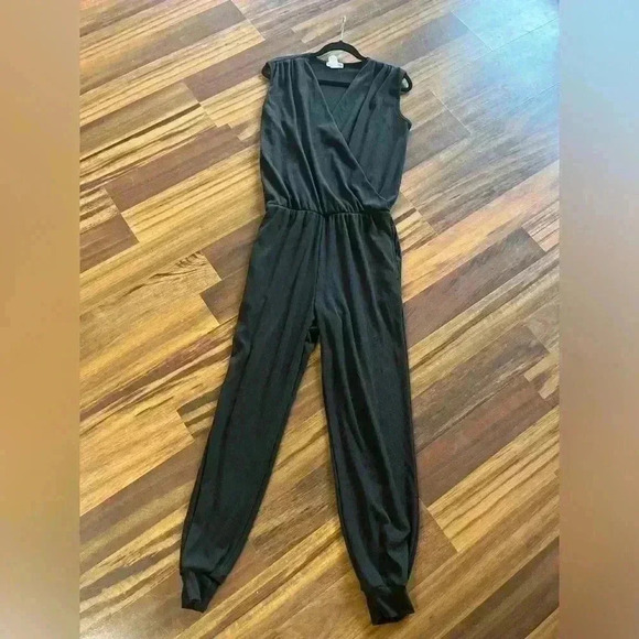 Kylie Paige Los Angeles Pants - Kylie Paige Los Angeles Black Jumpsuit joggers elastic material and waist small